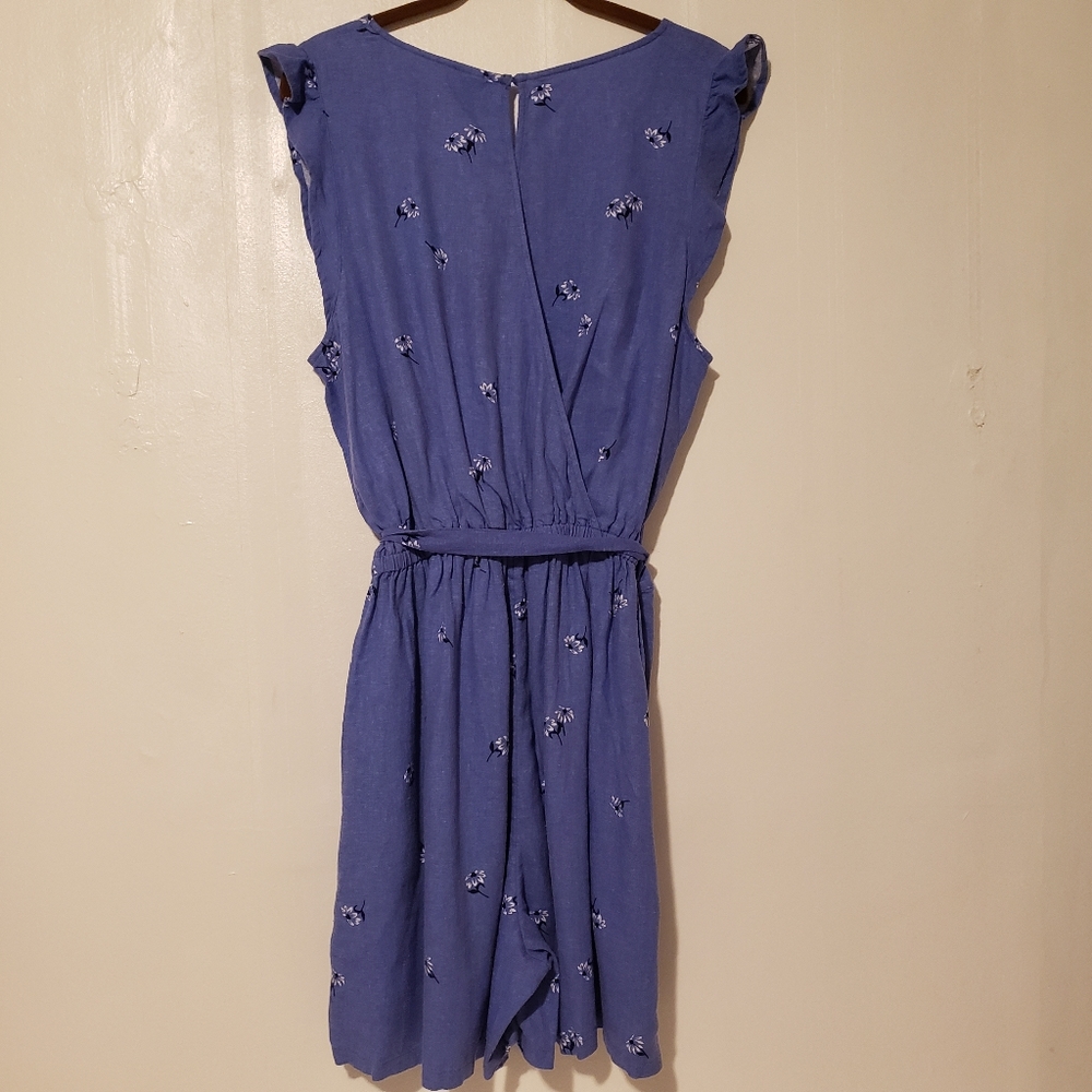 New OldNavy multi flowered romper. Sz L.